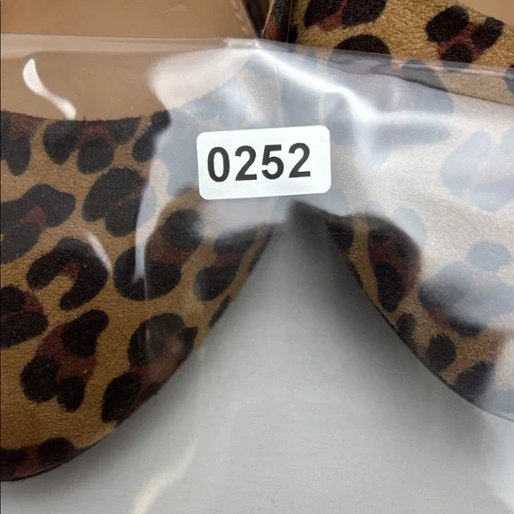 Merona Etta High Heel Women’s Sz8.5 Tan and Brown Leopard Print Chucky Heel#0252 - Picture 11 of 11